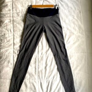 Woman grey workout pants size S